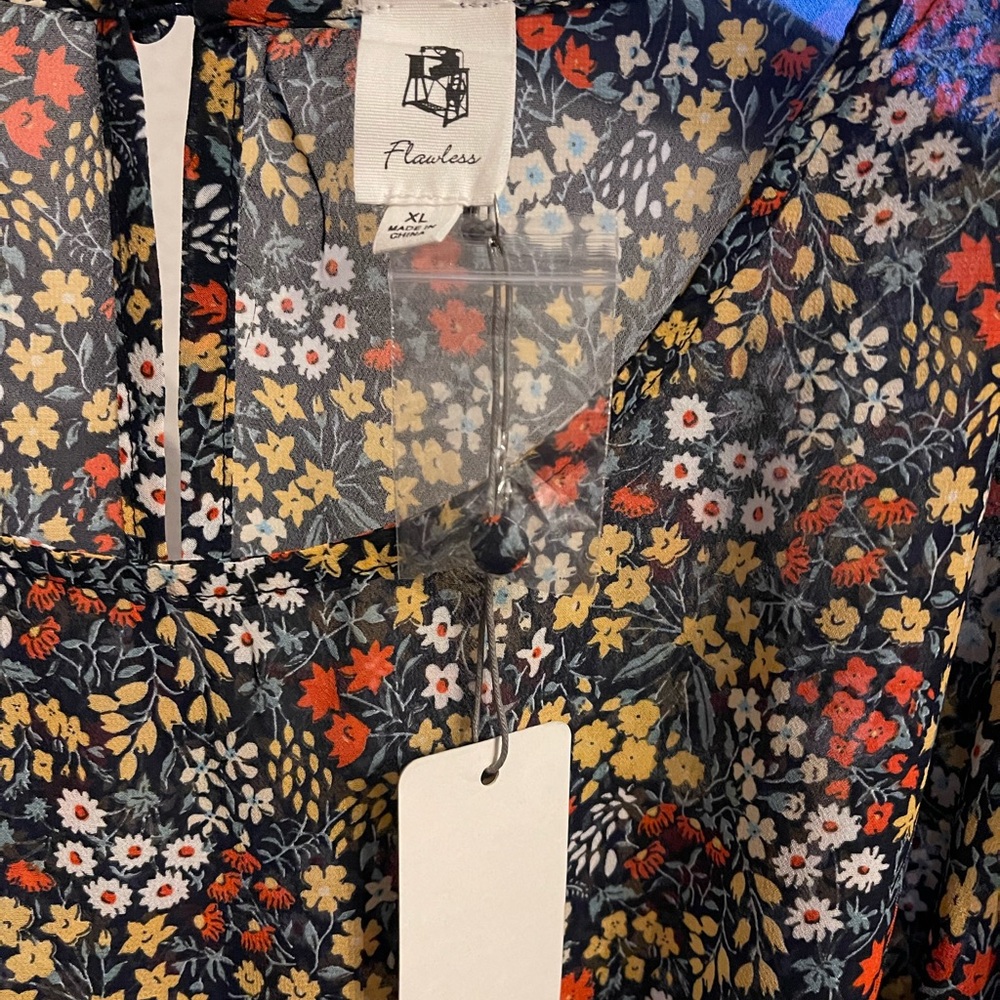 Bought from VICI. Too long & big for me. I’m 5’3”; was looking for mini dress.